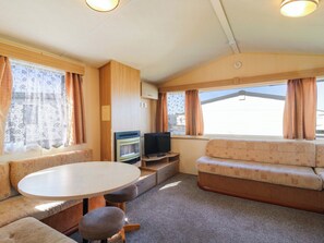 Living area - Singh Leite &amp; Luisa Family Caravan (Clacton-on-Sea)