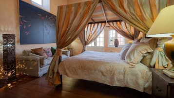 4 chambres, fer et planche à repasser, Wi-Fi, draps fournis