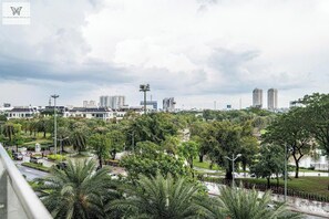 Luksusleilighet, 4 soverom, byutsikt, tårn | Minibar, skrivebord, blendingsgardiner og strykejern/-brett