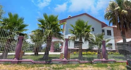 Villa aqua blue, 5 recamaras, 5 baños y alberca todo para una placentera estadia