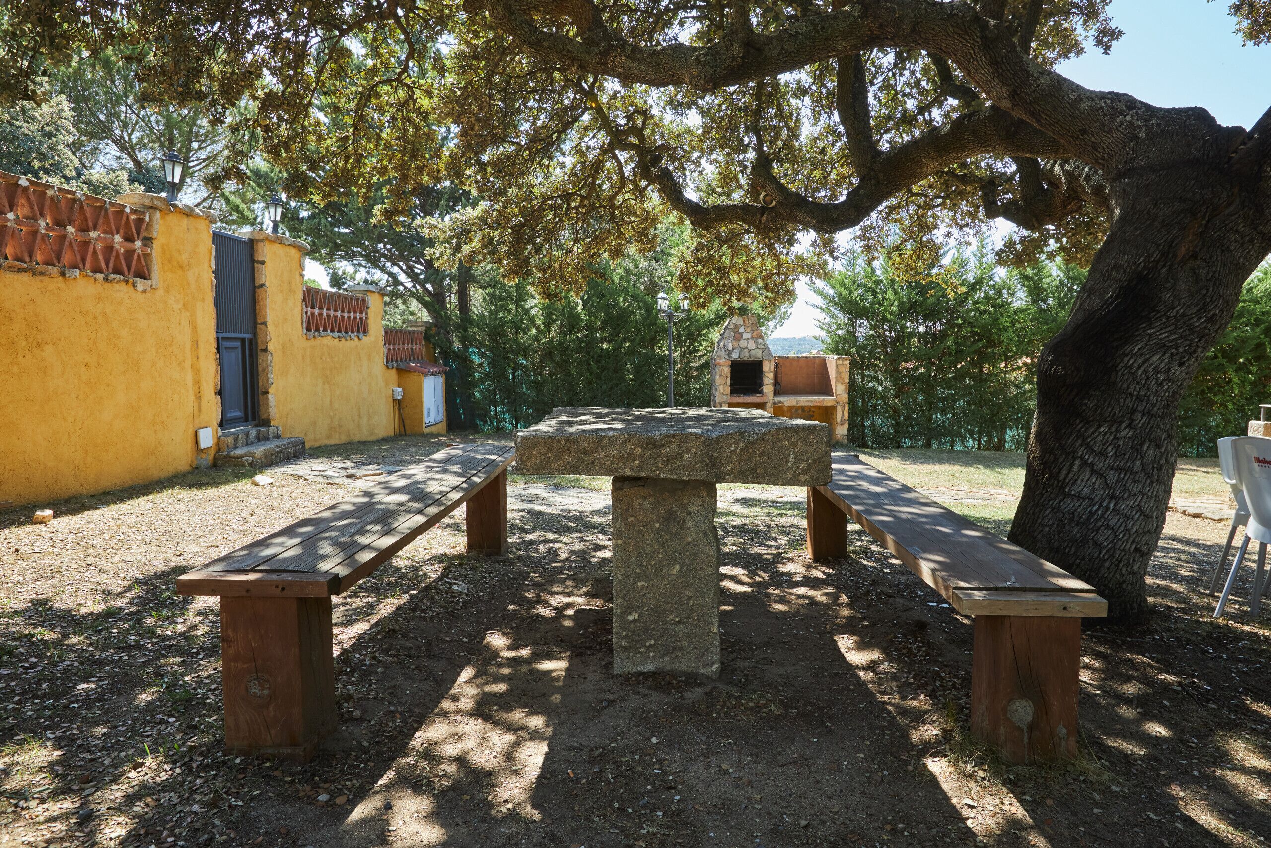 Rumah, Boleh Merokok | 10 kamar tidur