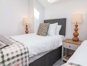 3 室のベッドルーム、客室ごとに異なる装飾、客室ごとに異なるインテリア、WiFi (無料)