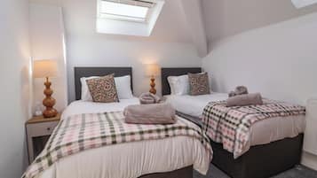 3 bedrooms, individually decorated, individually furnished, free WiFi