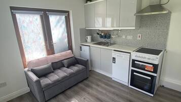 Fridge, microwave, oven, dishwasher