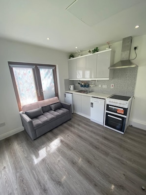 Fridge, microwave, oven, dishwasher