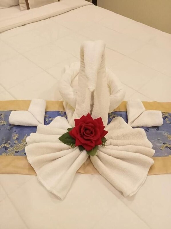 Room - Lion Hotel (Chumphon)