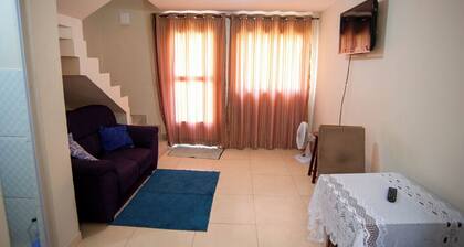 Casa Pet Friendly com Varanda e Churrasqueira