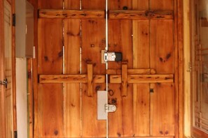 Unclassified image, 4 of 15, button - Dajayon Hanok Stay (Seoul)