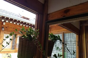 Unclassified image, 2 of 15, button - Dajayon Hanok Stay (Seoul)