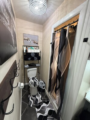 Tovalloles, sabó, xampú i paper higiènic 