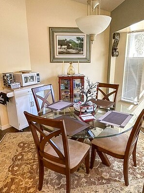 تناول الطعام