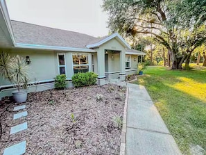 المنشأة من الخارج