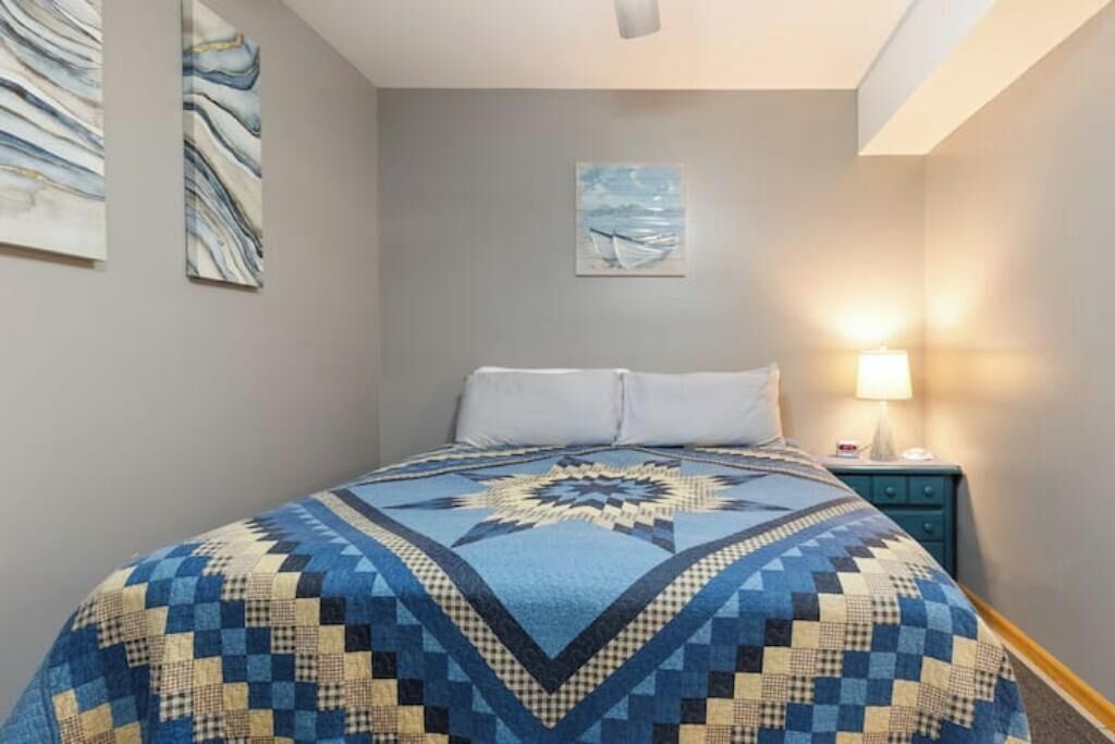 1 bedroom, internet, bed sheets