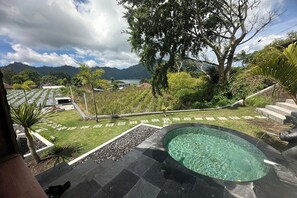 Pemandangan dari properti