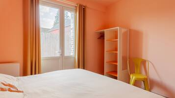 3 chambres, fer et planche Ă repasser, Wi-Fi, draps fournis