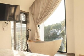 Room - THE ARIX House & Studio (Dalat)