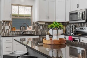 House, Multiple Beds, Hot Tub, Mountain View (Green Wood Getaway) | Private kitchen - Green Wood Getaway for 18 (Hollister)