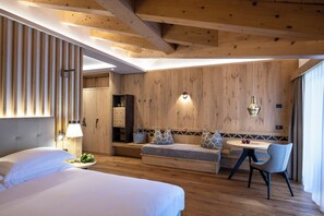 Room - Ciampedie Luxury Alpine Spa Hotel (San Giovanni di Fassa)