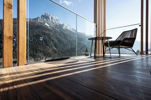 Suite Junior, vue montagne | Terrasse/Patio