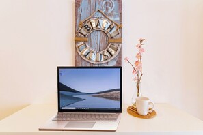 شقة - تجهيزات لذوي الاحتياجات الخاصة | 3 عدّة غرف نوم وخدمة الإنترنت