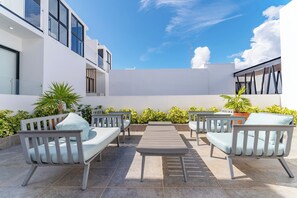 شقة - تجهيزات لذوي الاحتياجات الخاصة | 3 عدّة غرف نوم وخدمة الإنترنت