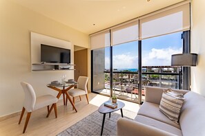 Apartment - Condo by the Caribbean Sea (Playa del Carmen)