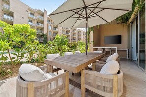 Outdoor dining - Pentgarden - 5 BD Near the Beach (Cabo San Lucas)