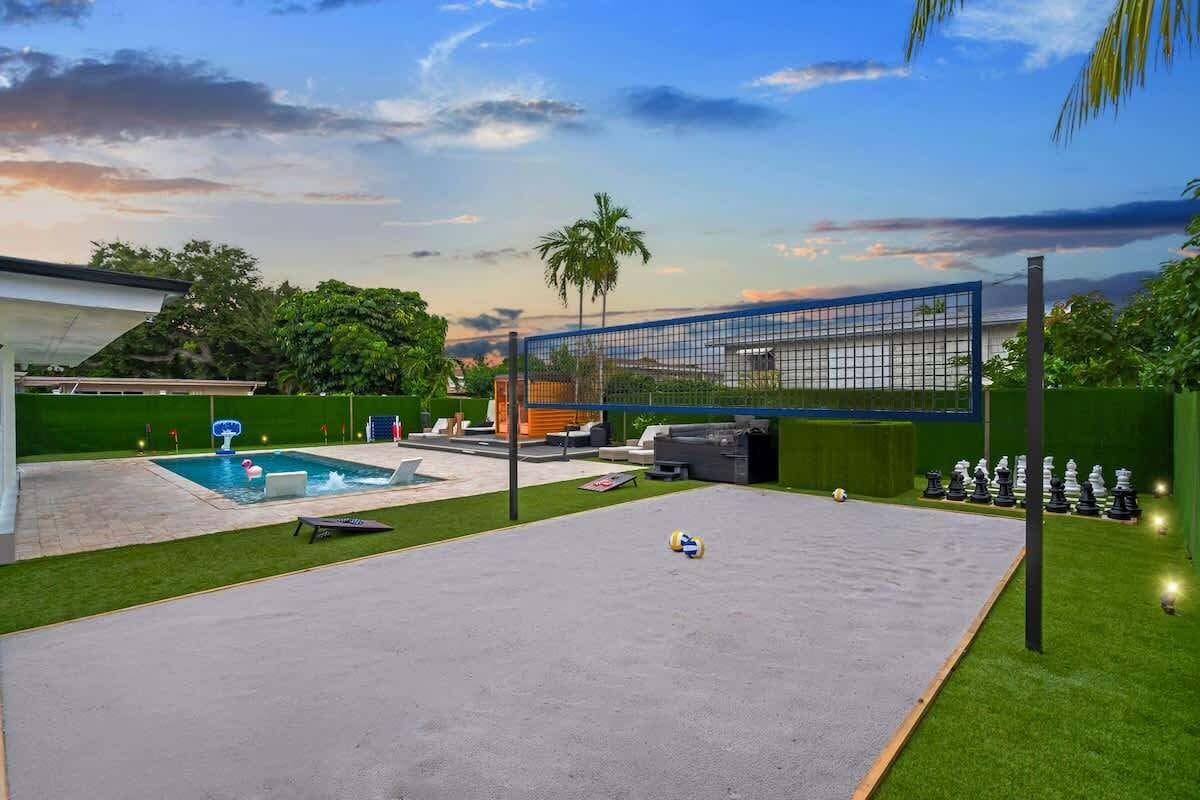 حمّام سباحة خارجي