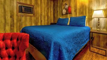 1 bedroom, bed sheets