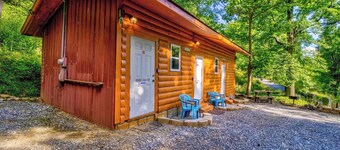 Squirrel Cabin at Panther Creek