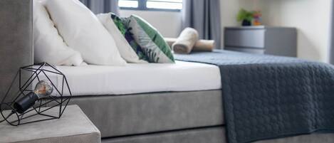 2 室のベッドルーム、WiFi、ベッドシーツ