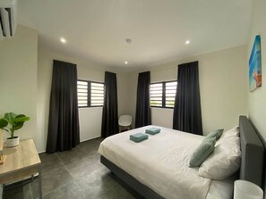 3 Schlafzimmer, Zimmersafe, Bügeleisen/Bügelbrett, WLAN