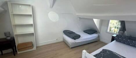 1 bedroom, WiFi, bed sheets