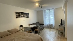 Uklassifisert bilde, 5 av 12, knapp
