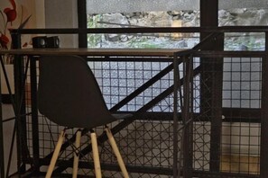 Room - Warm Private JACUZZI Apartment - TBILISI by N A T Suite (Tbilisi)