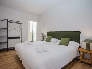 9 bedrooms, Internet, bed sheets