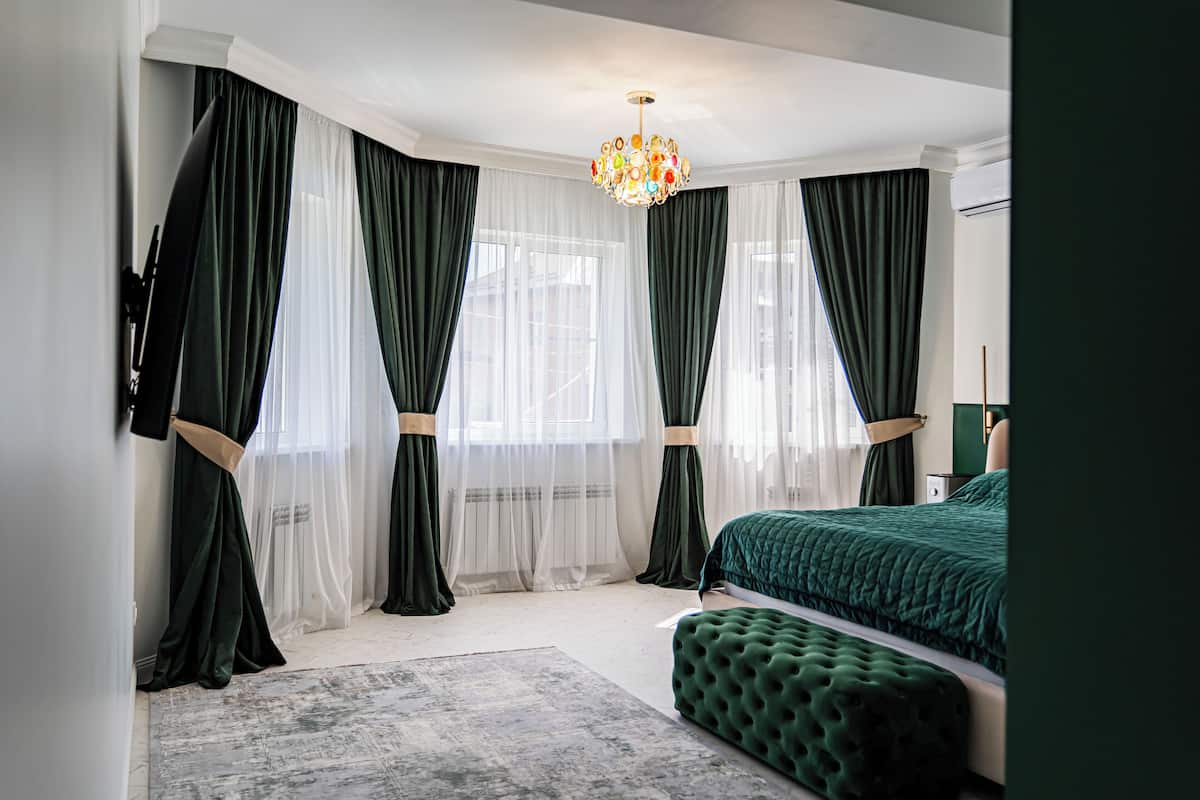 In-room safe, laptop workspace, blackout drapes, soundproofing