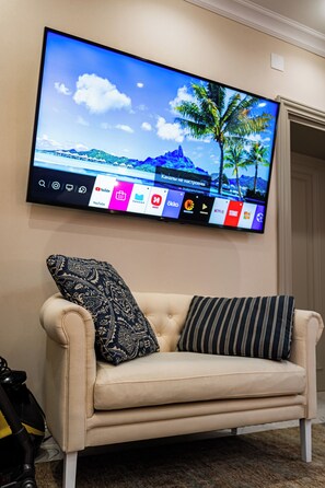 In-room safe, laptop workspace, blackout curtains, soundproofing