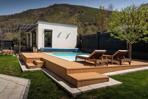 Sun deck - Leon Residence (Almaty)