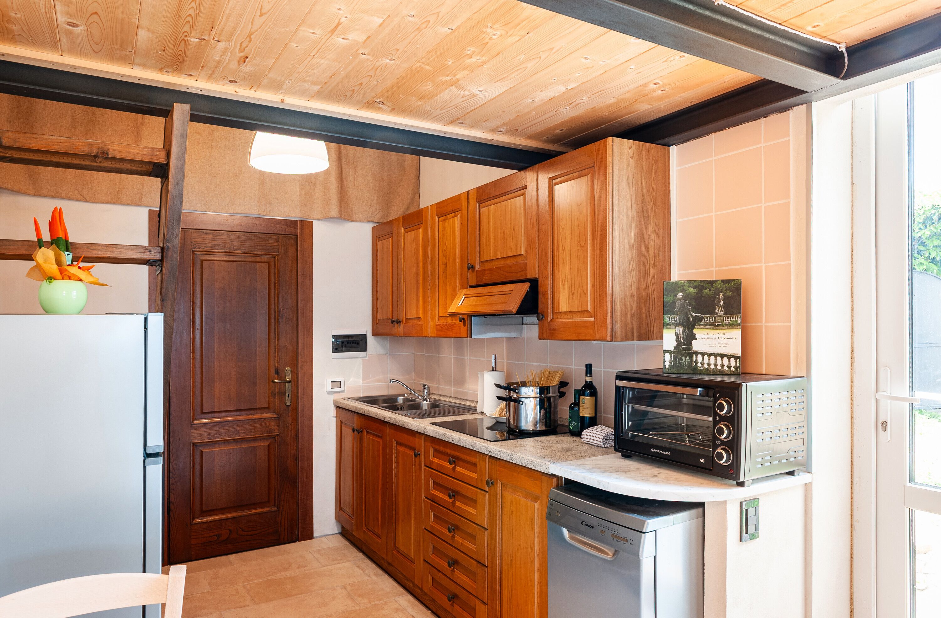 Kühlschrank, Ofen, Herdplatte, Geschirrspüler