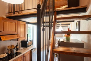 Frigorífic, forn, placa de cuina i rentaplats