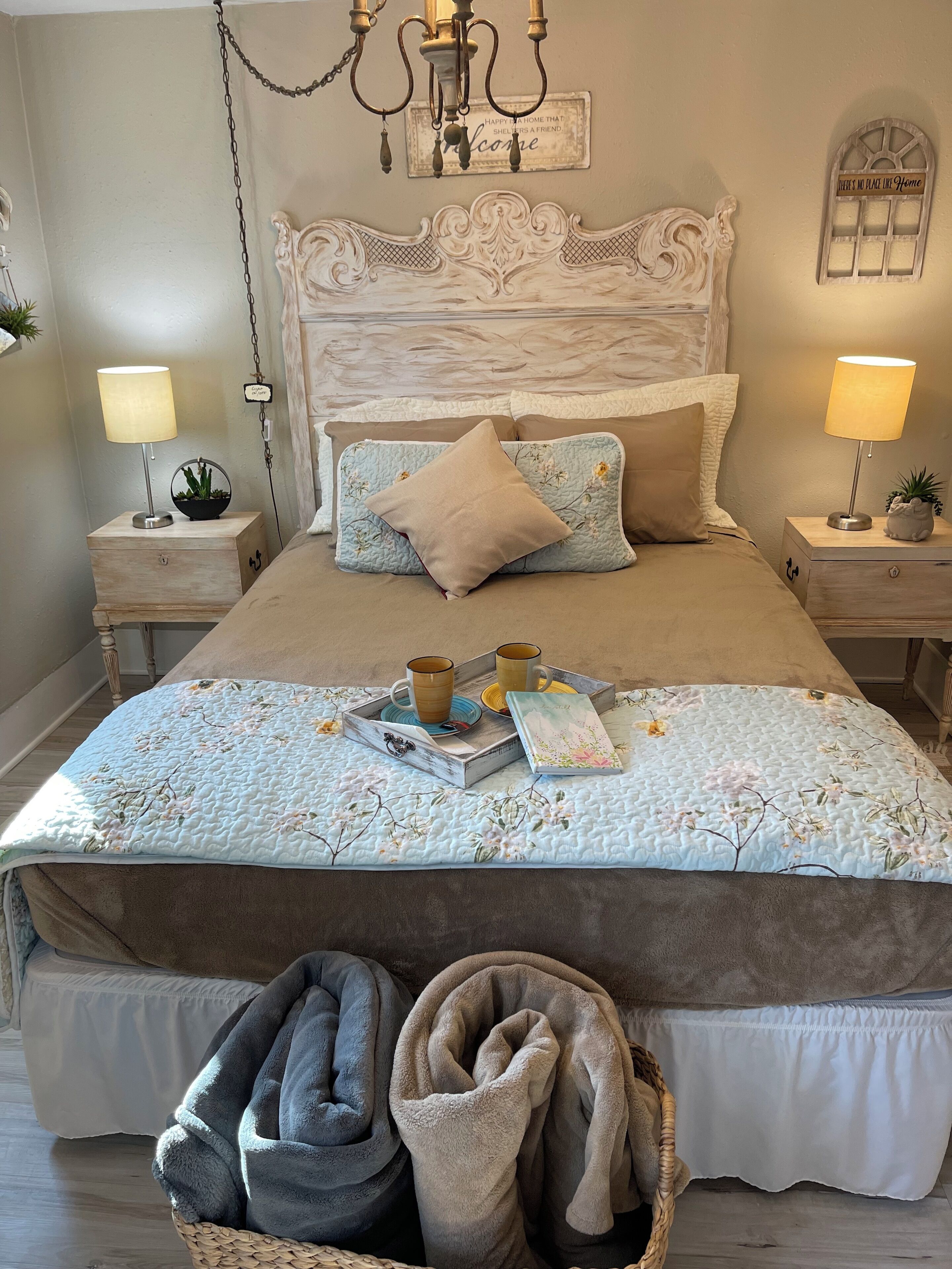 2 chambres, fer et planche à repasser, accès au Wi-Fi (inclus)