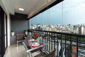 屋外ダイニングエリア