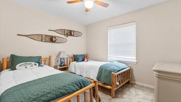 3 bedrooms, iron/ironing board, travel crib, free WiFi