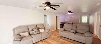 Greens and Gators For 20ppl