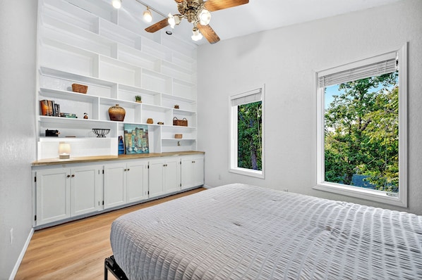 7 chambres, décoration personnalisée, ameublement personnalisé