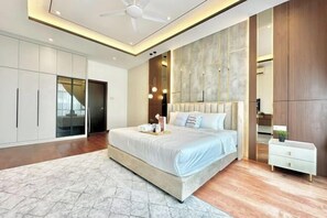 Room - Molek Regency By Stayrene (Plentong)