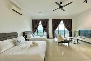 Room - Molek Regency By Stayrene (Plentong)