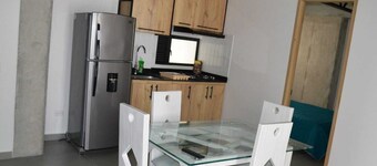 Acogedor y moderno Apt cerca a termales en el corazon de Santa Rosa.