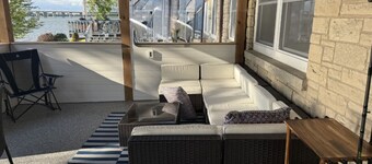 Spacious 5-bedroom house on Lake Butte des Morts in lovely Menasha.